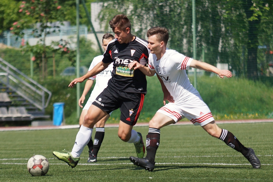 Juniorzy Stadionu Śląskiego zbliżyli się do strefy spadkowej